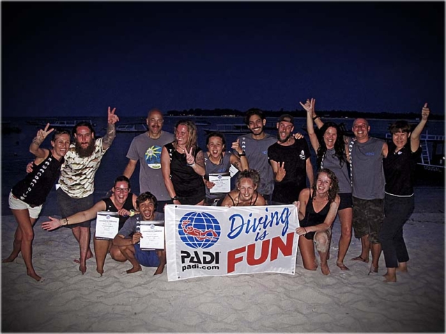 PADI IDC Gili Islands Graduation March 2019