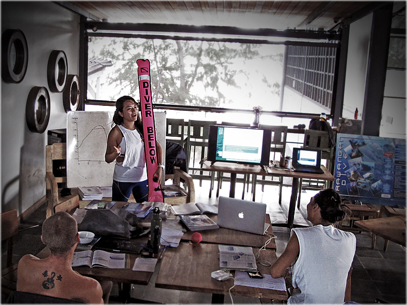 PADI IDC Gili Islands Presentations June 2020 Indonesia