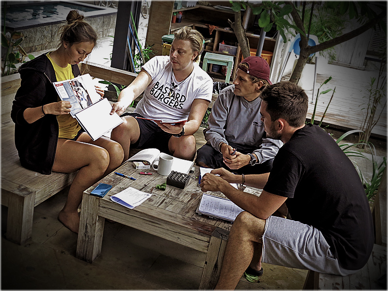 PADI IDC Group Workshops in the Gili Islands