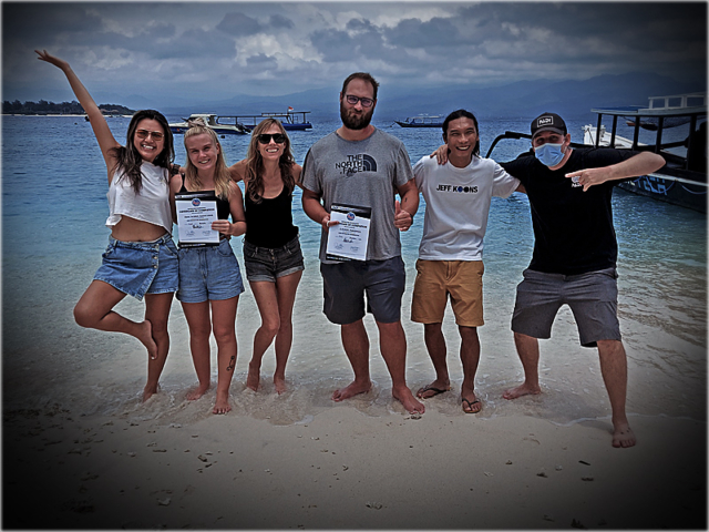 PADI IDC Instructor Graduates Feb 2022