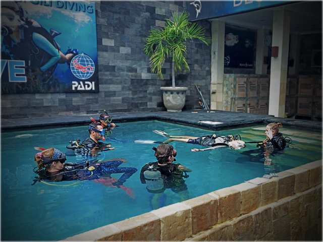 PADI IDC Rescue on the PADI IDC Indonesia - Gili Islands